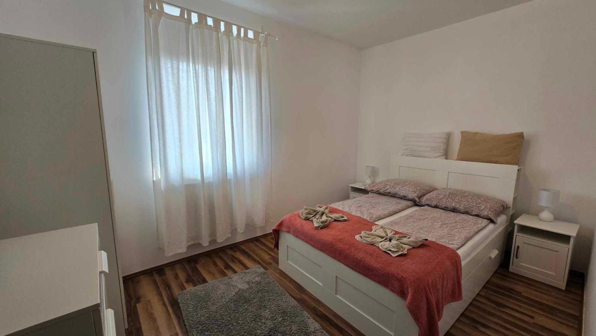 Aqua Apartman Tiszaujvaros Exterior photo