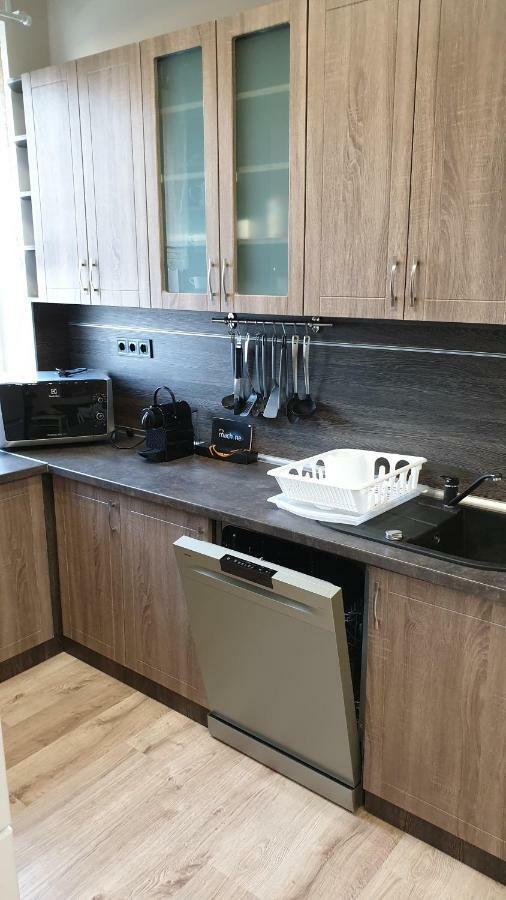 Aqua Apartman Tiszaujvaros Exterior photo